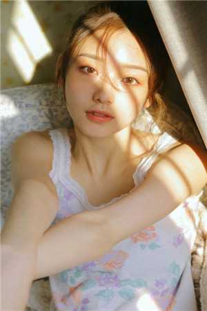 江玉柔秦半夏的小说出国五年归来后，我为被拍卖小视频的妹妹点天灯小说阅读